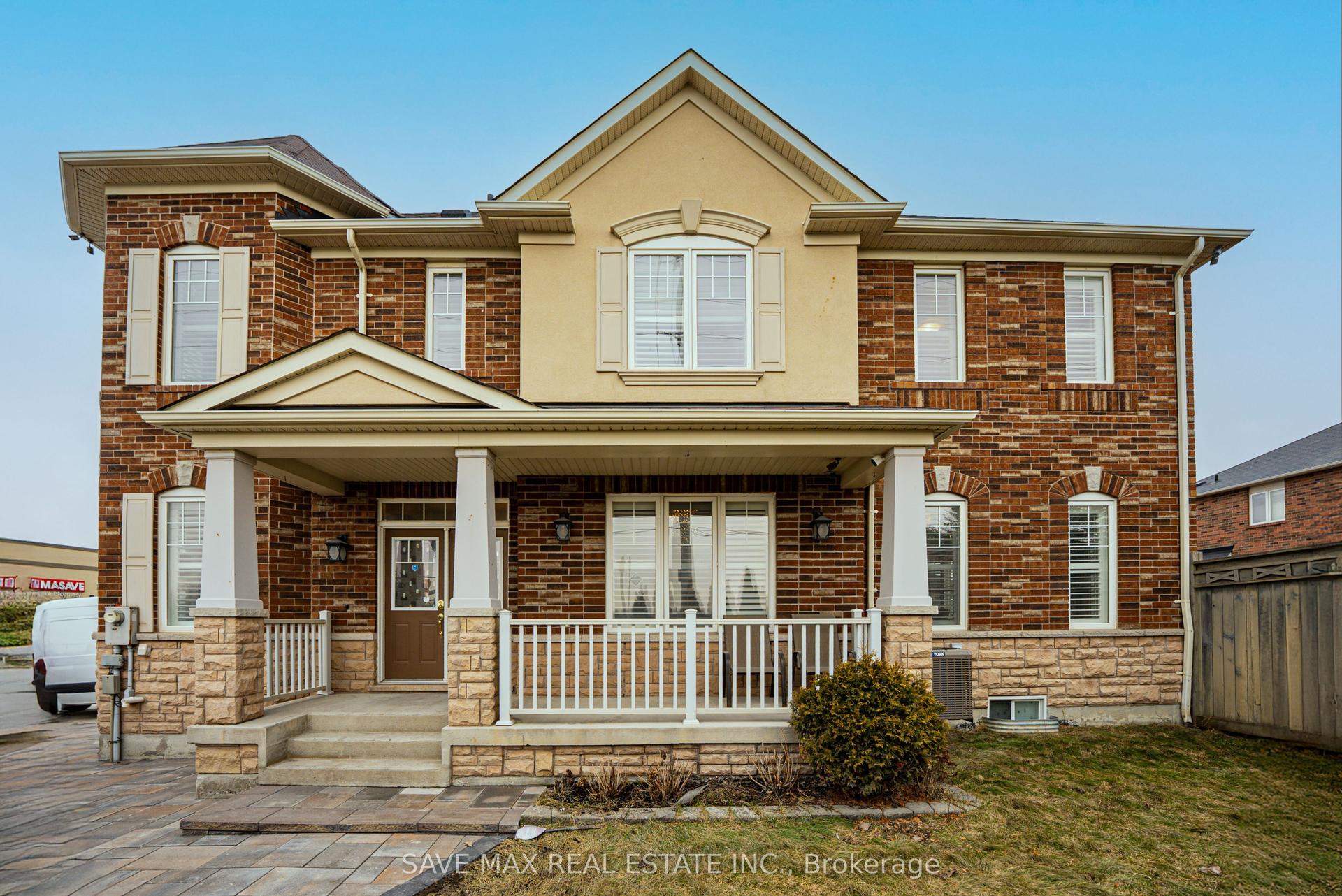 198 Gardenbrooke Trail Upper #Upper — photo 1