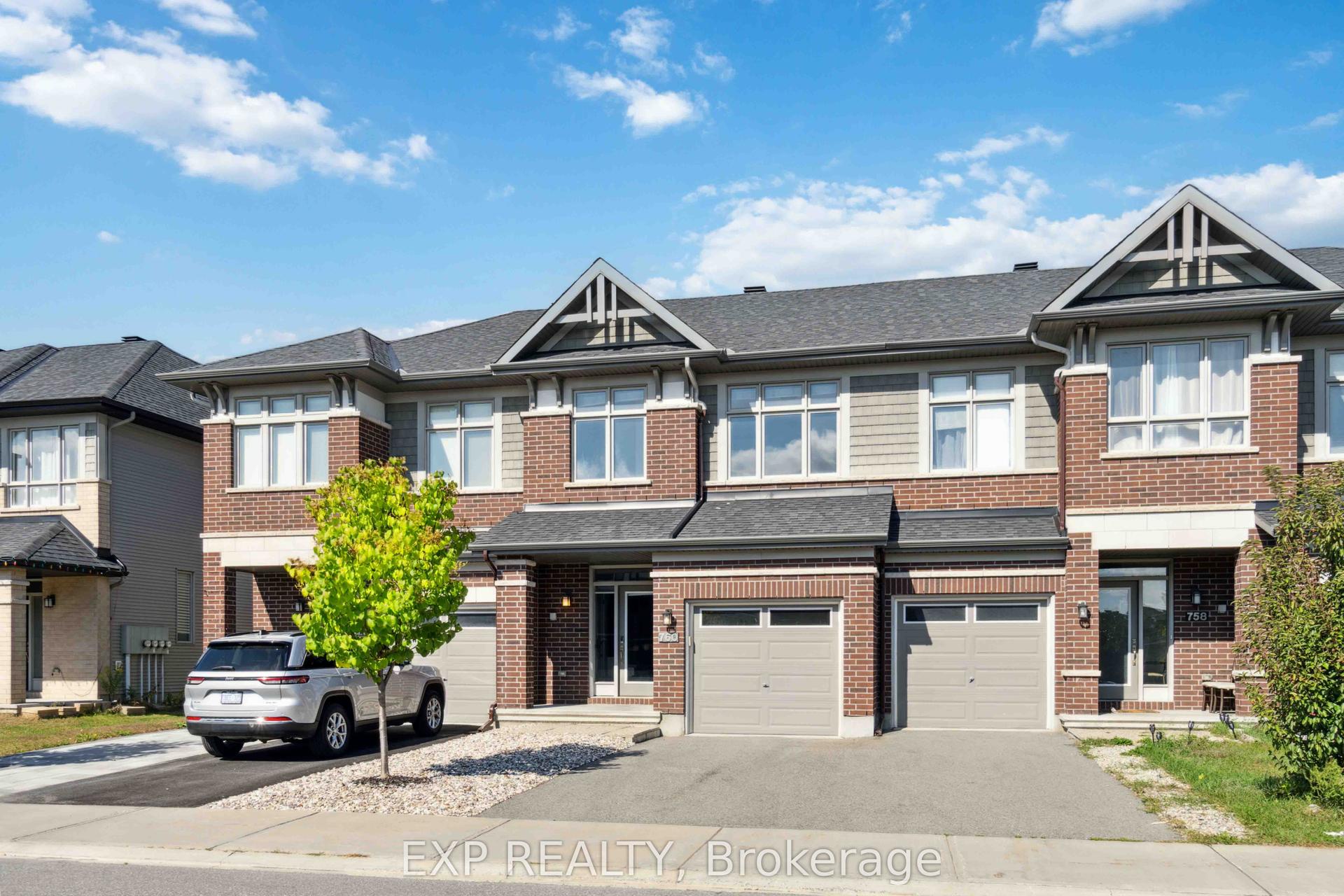 760 Carnelian Crescent — photo 1
