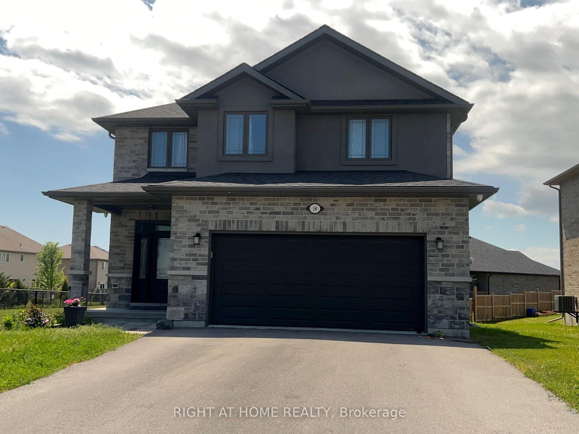 14 Mountain Ash Drive, Belleville — Detached for sale, photo 1