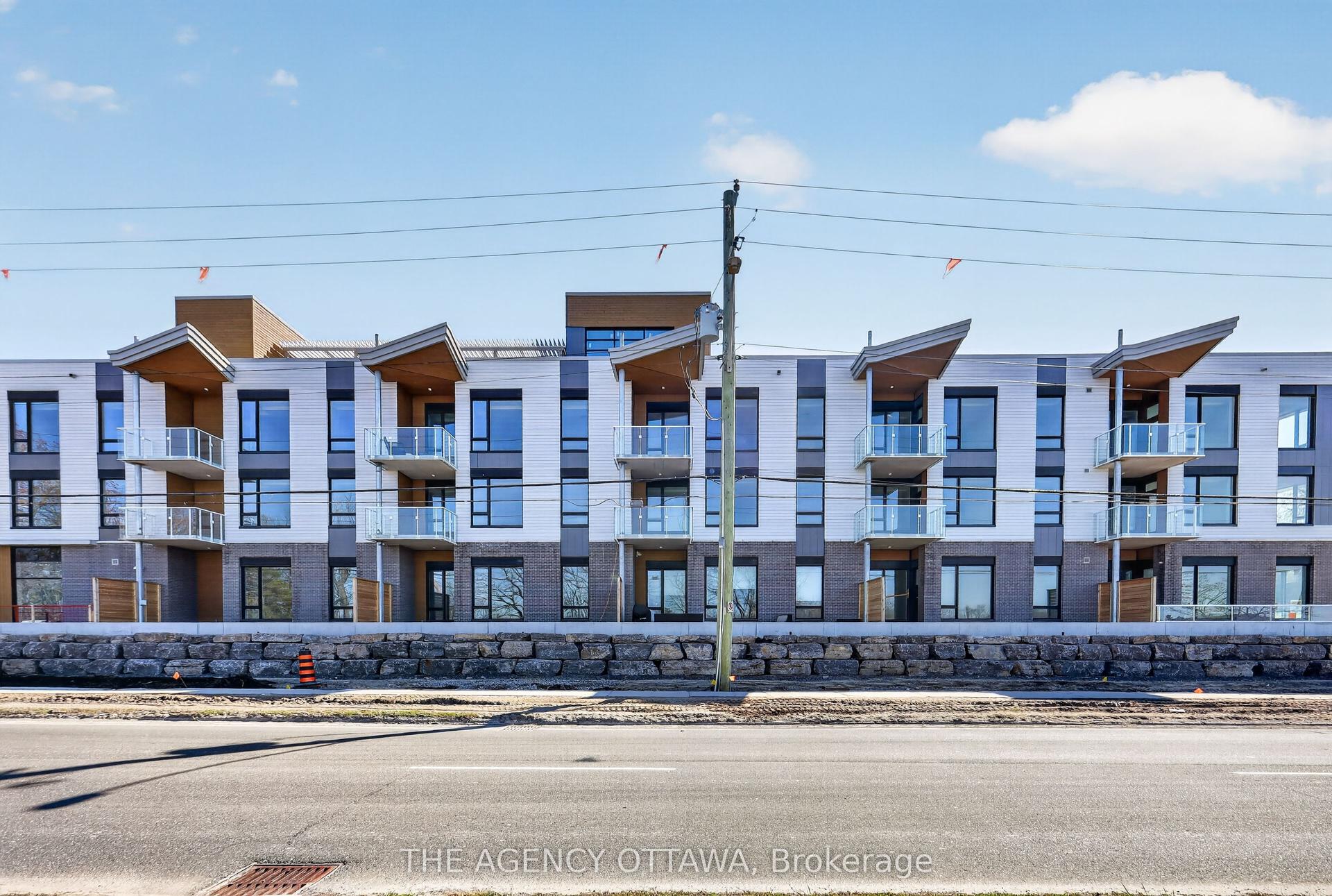3085 Riverside Drive 303 #303, Billings Bridge - Riverside Park and Area — Condo for sale, photo 1
