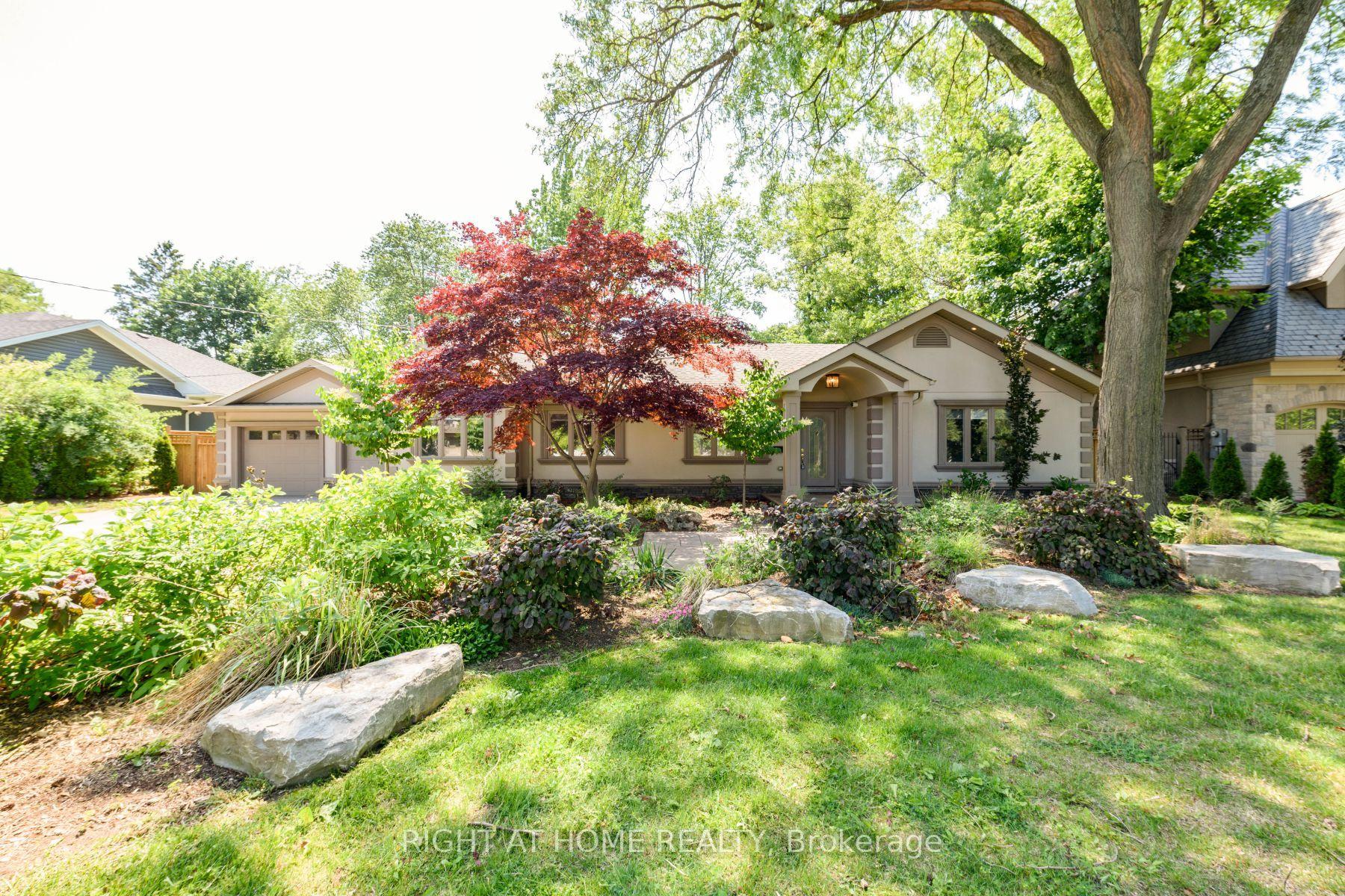 176 Maplewood Road — photo 1