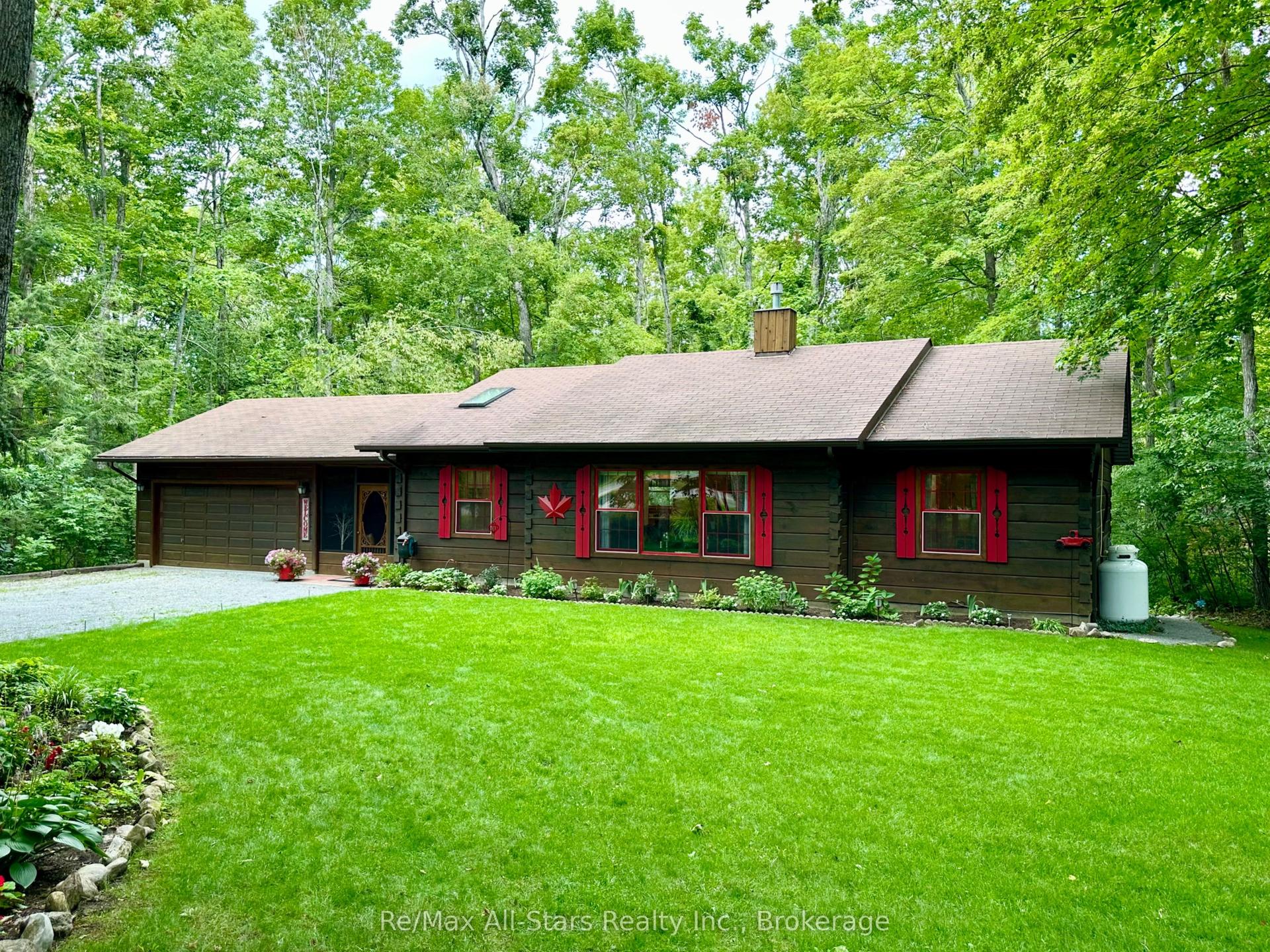 55 Golf Club Crescent, Kawartha Lakes — Detached for sale, photo 1