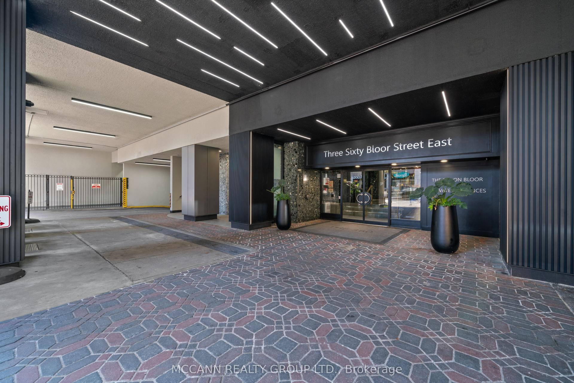 360 Bloor Street E 301 #301 — photo 1
