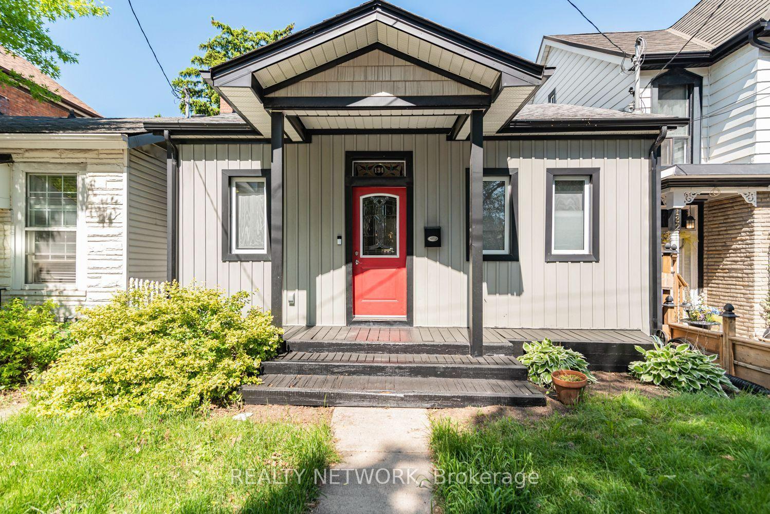 134 Erie Avenue, Hamilton — Detached for sale, photo 1