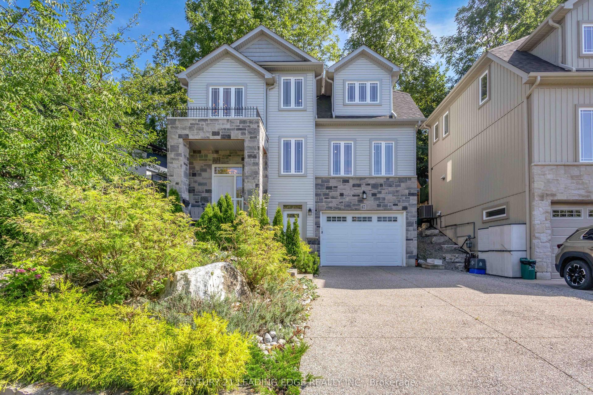67 Bradley Street, St. Catharines — Detached for sale, photo 1