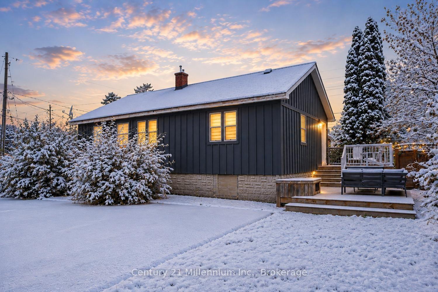 316 Hume Street, Collingwood — Detached for lease, photo 1