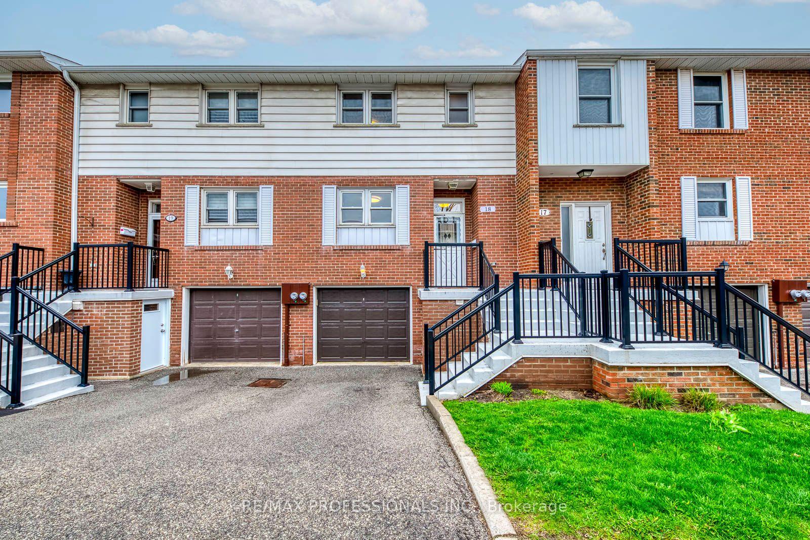 17 Centennial Park Road 18 #18 — photo 1