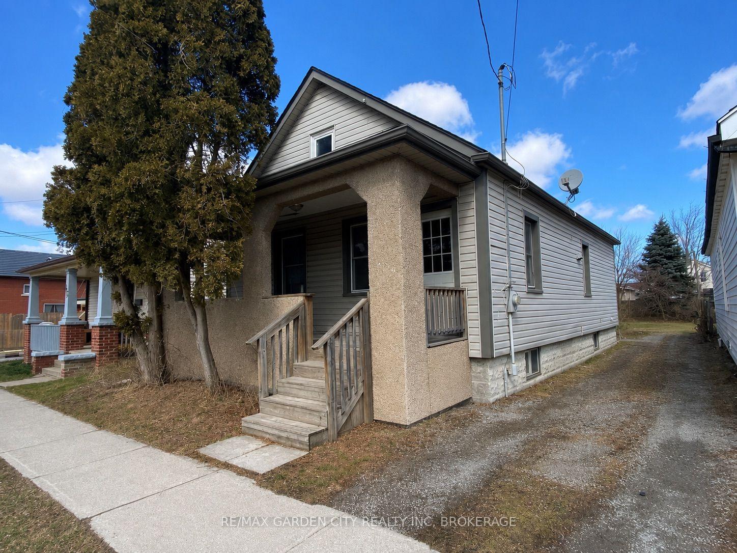 200 Lincoln Street, Welland — Detached for sale, photo 1