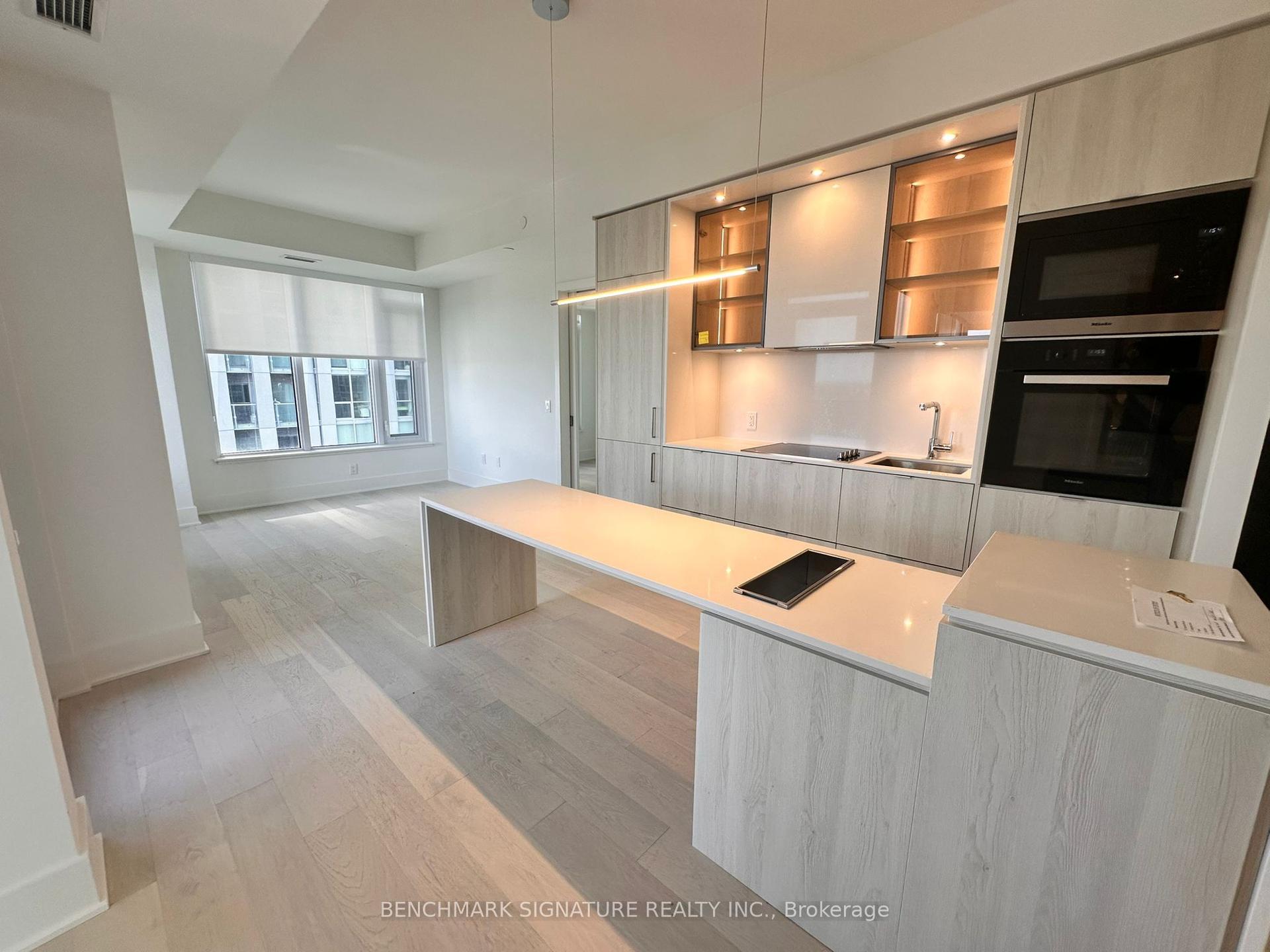 11 Yorkville Avenue 3604 #3604, Toronto — Condo for lease, photo 1
