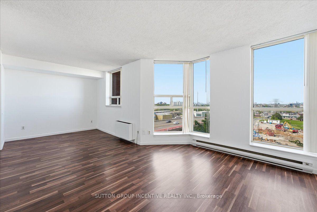 2460 Eglinton Avenue E 817 #817 — photo 1