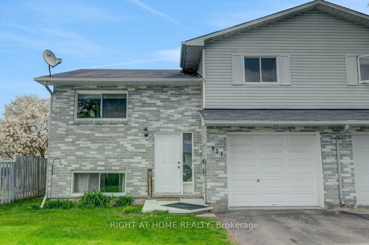 951 Lawrence Street — photo 1