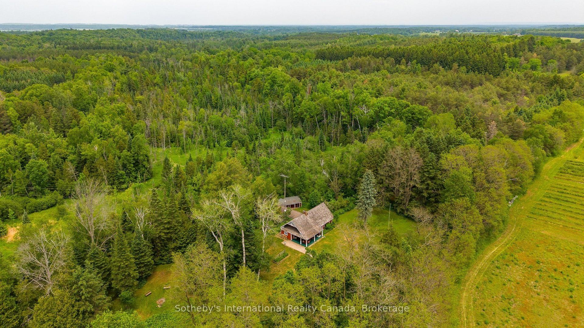 938501 Airport Road — photo 1