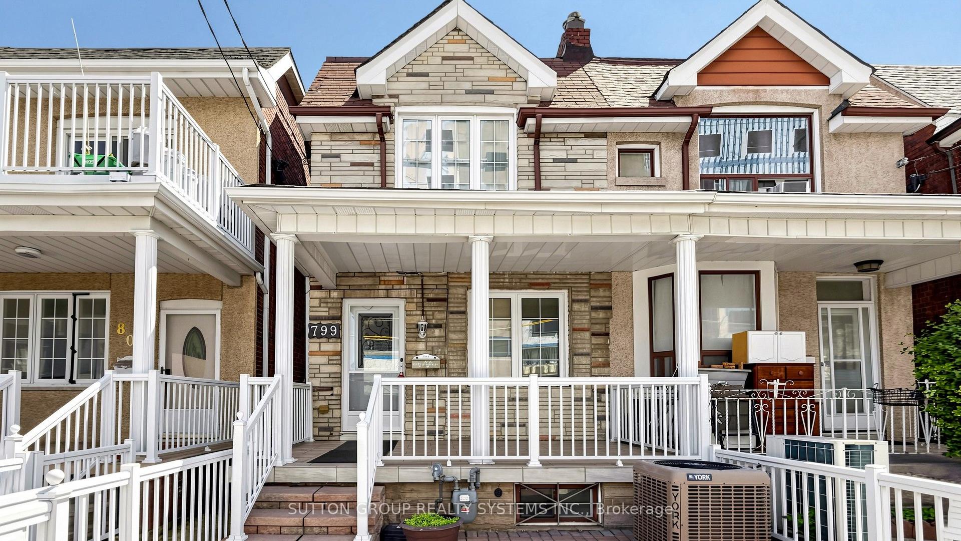 799 Lansdowne Avenue — photo 1
