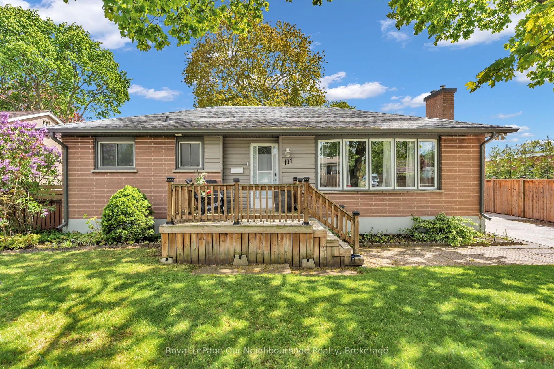 171 Tweedsmuir Avenue — photo 1