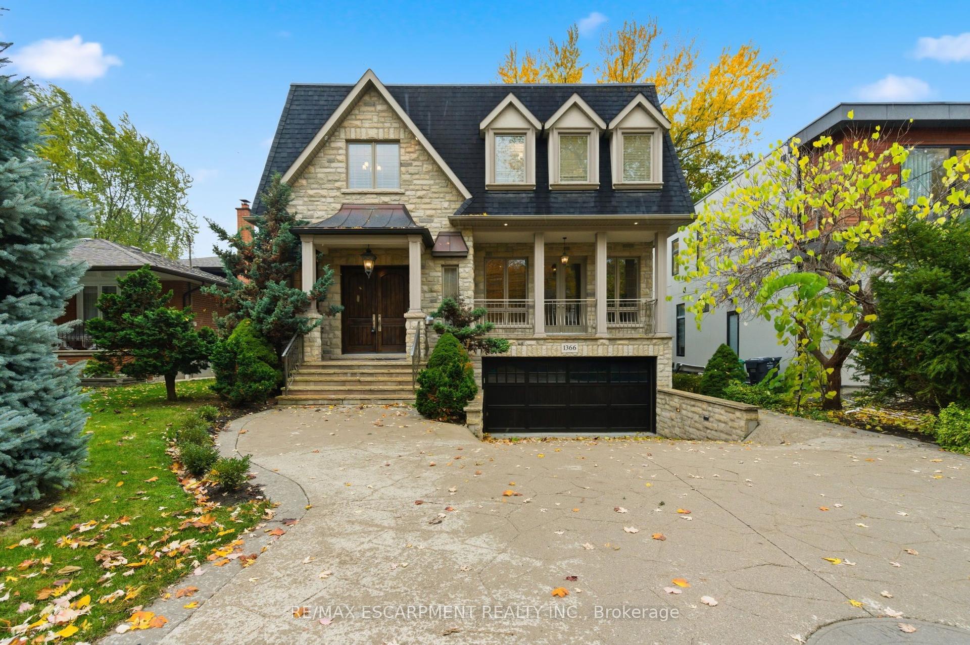 1366 Wilson Avenue, Mississauga — Detached for sale, photo 1