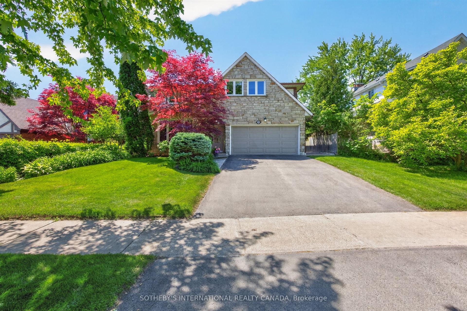 25 Gossamer Avenue — photo 1