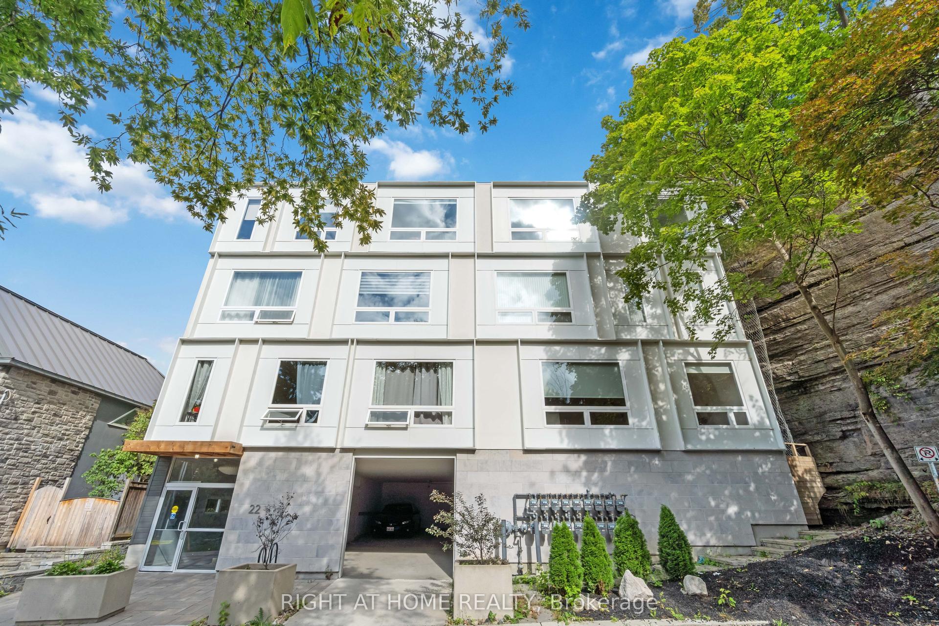 22 Perkins Street 305 #305, West Centre Town — Condo for lease, photo 1