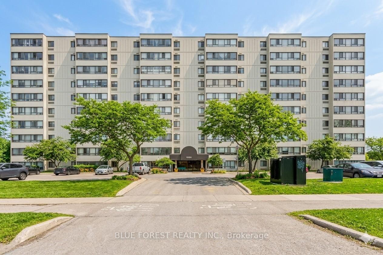 1600 Adelaide Street N 608 #608 — photo 1