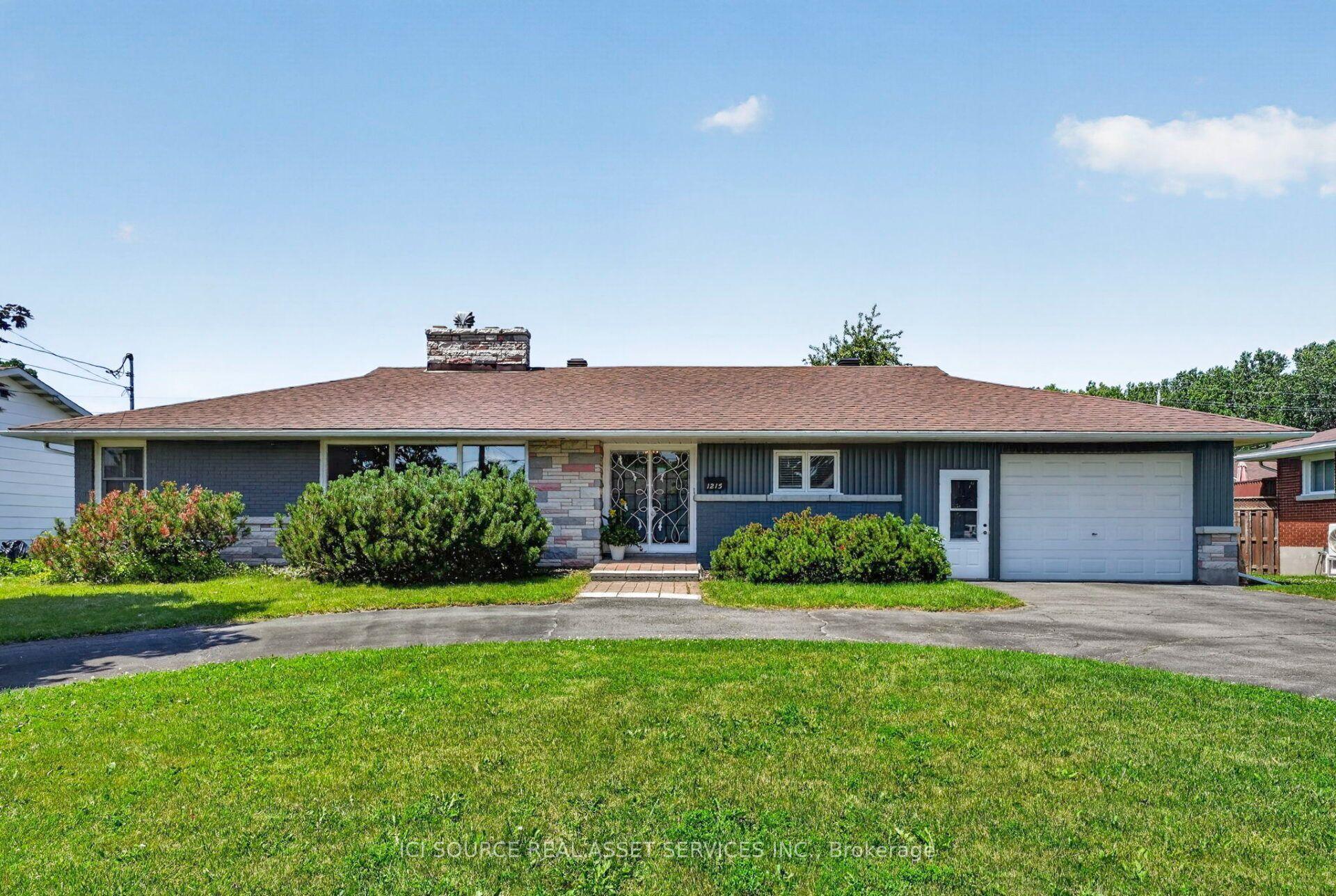 1215 Princess Street, Cornwall — Detached for sale, photo 1