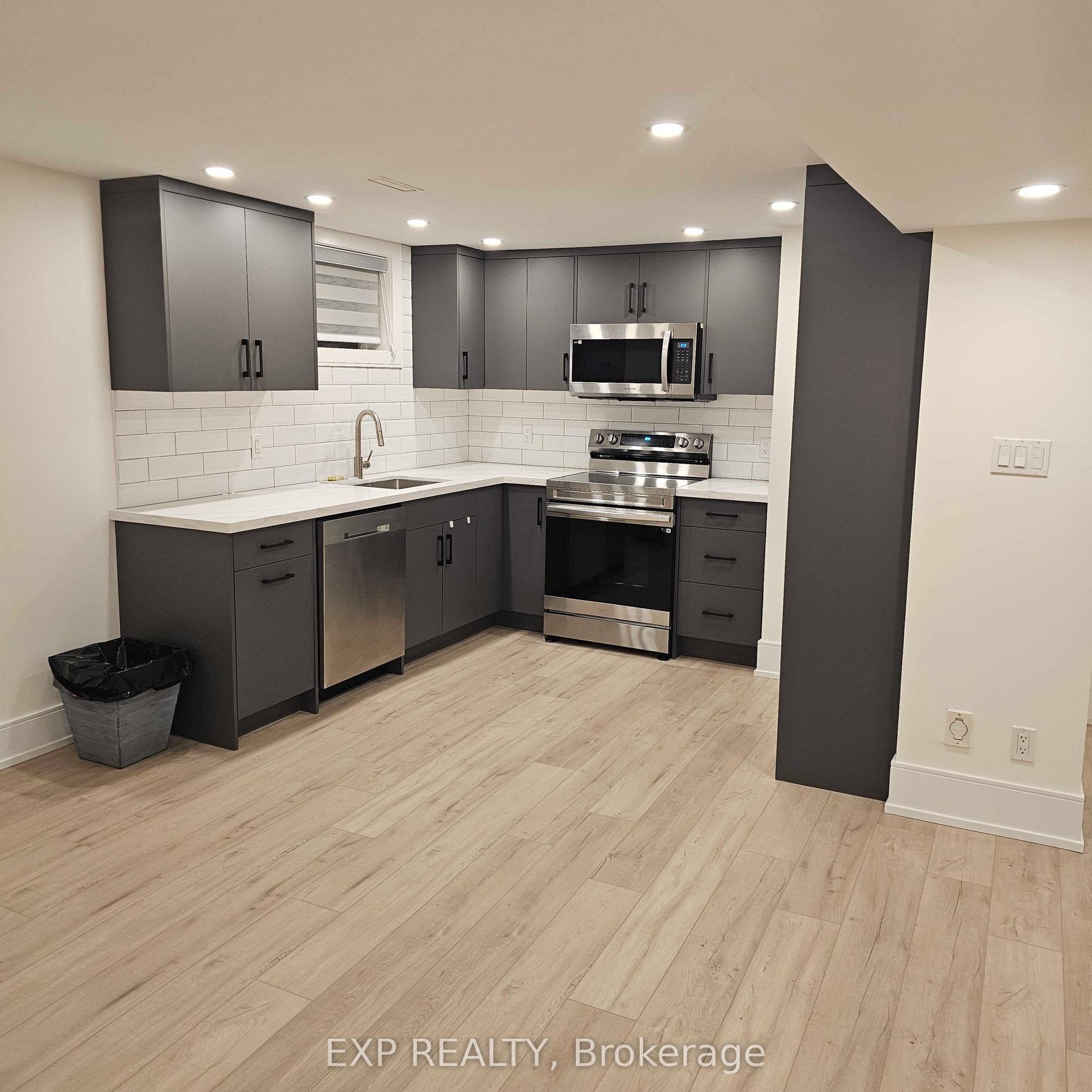 5552 Bourget Drive, Mississauga — Detached for lease, photo 1