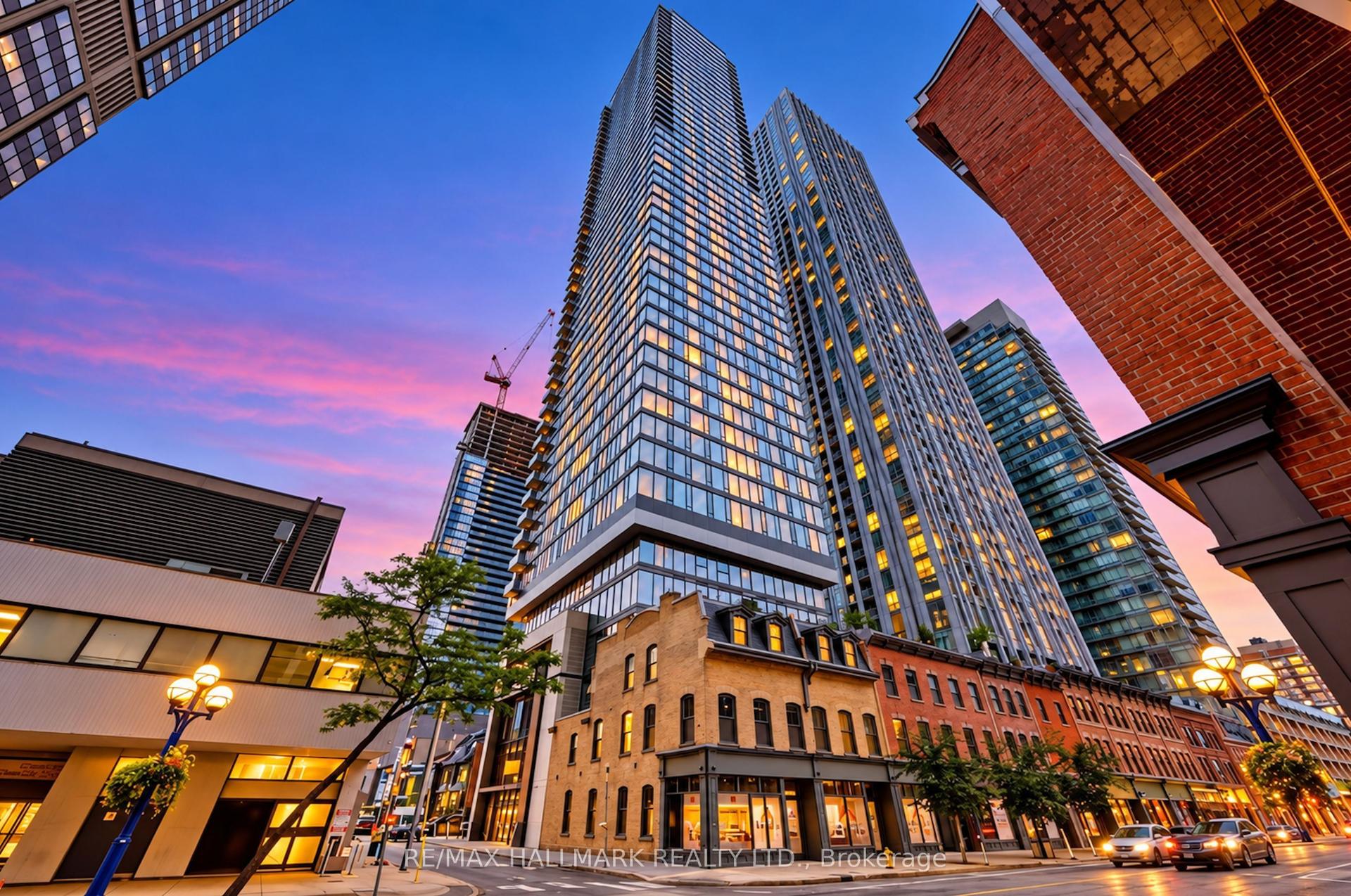 8 Cumberland Street 1402 #1402, Toronto — Condo for lease, photo 1