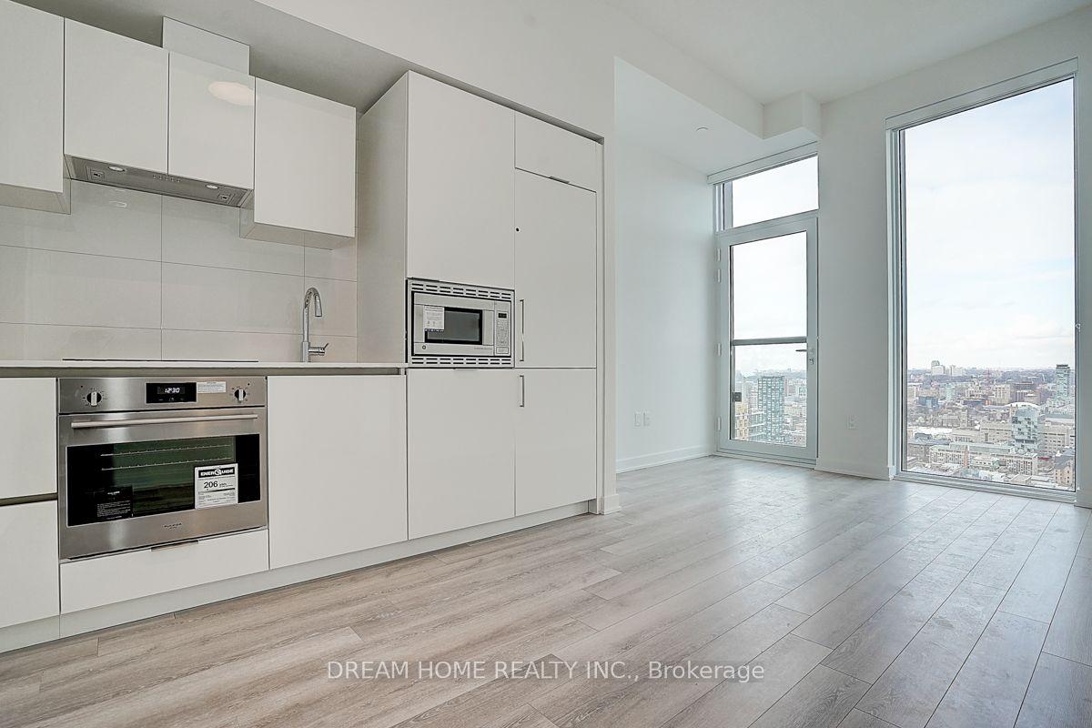 238 Simcoe Street 3901 #3901, Toronto — Condo for lease, photo 1