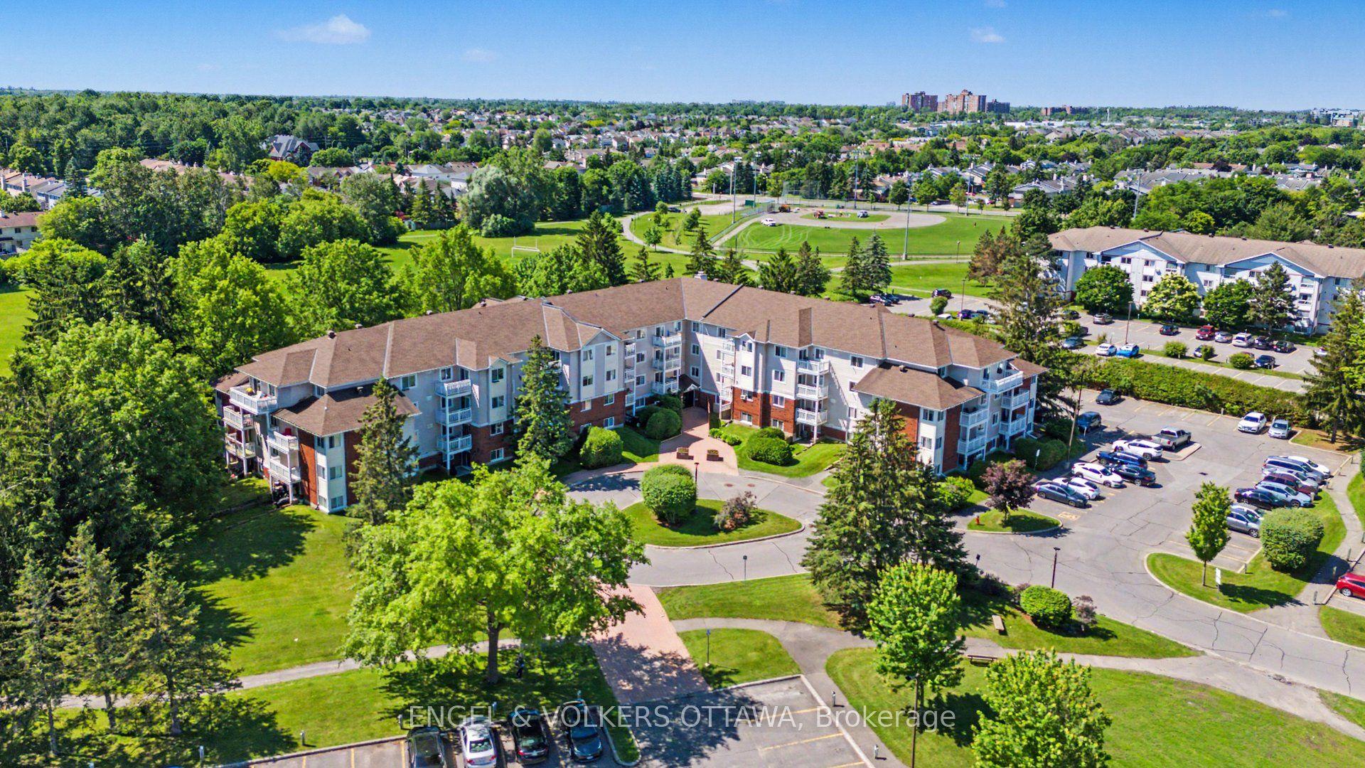 268 Lorry Greenberg Drive 106 #106, Hunt Club - South Keys and Area — Condo for sale, photo 1