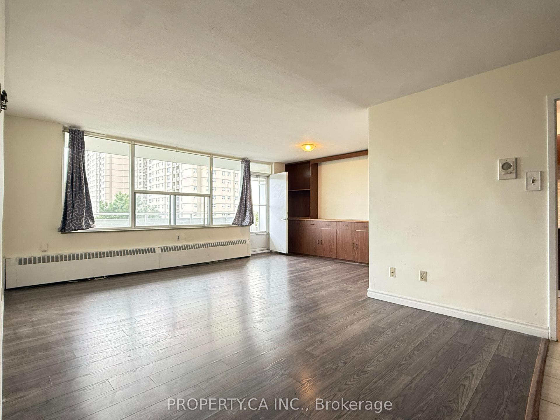 10 Parkway Forest Drive 411 #411, Toronto — Condo for lease, photo 1