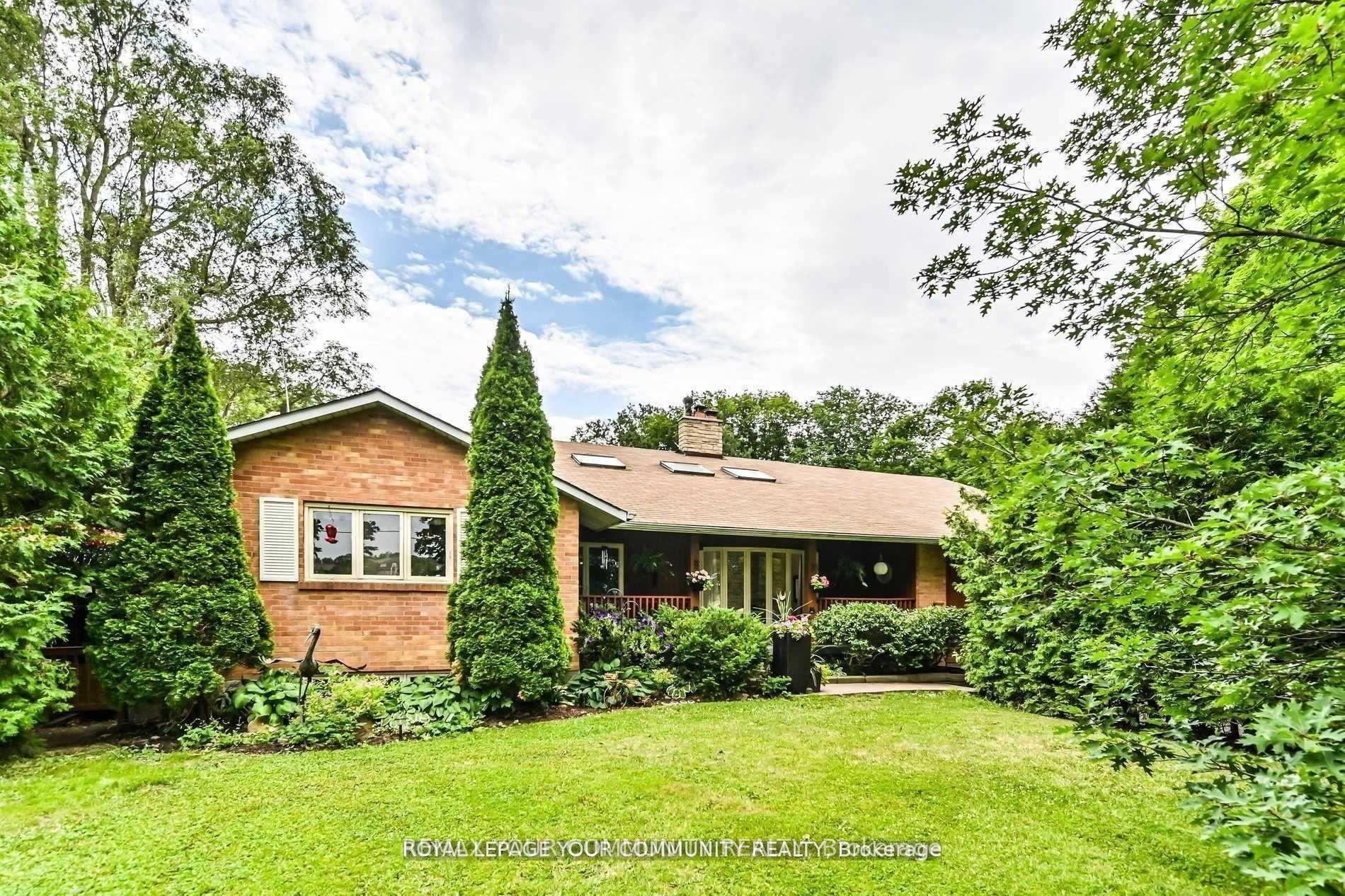 247 Harris Avenue — photo 1