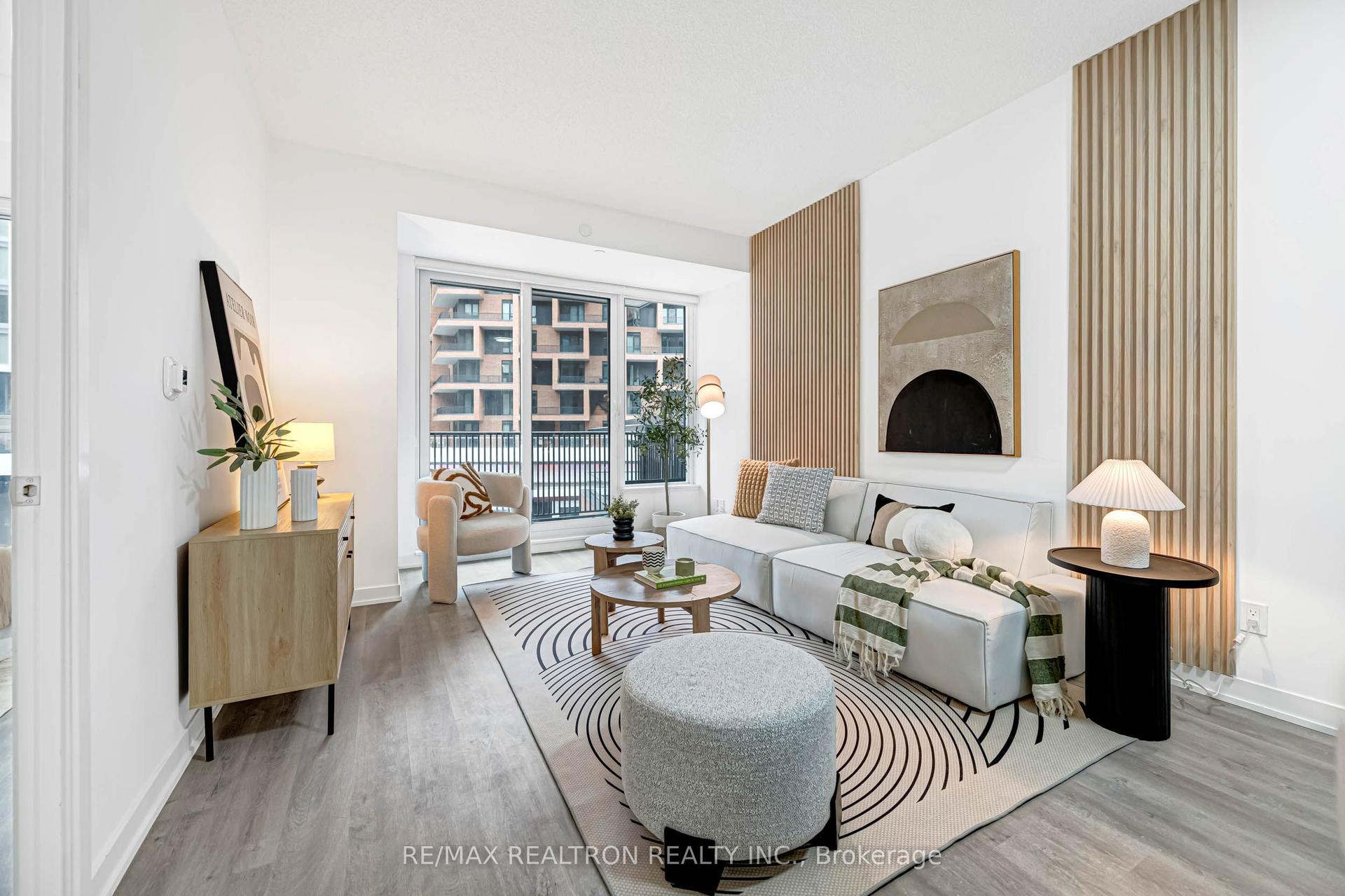 38 Simcoe Promenade 403C #403C — photo 1