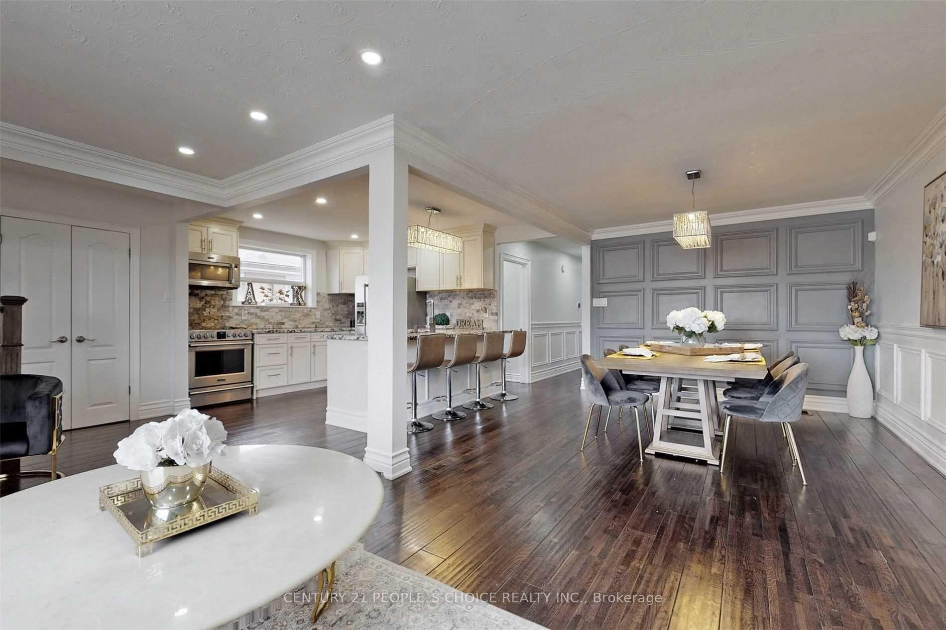 107 Spenvalley Drive Main #Main, Toronto — Semi-Detached for lease, photo 1