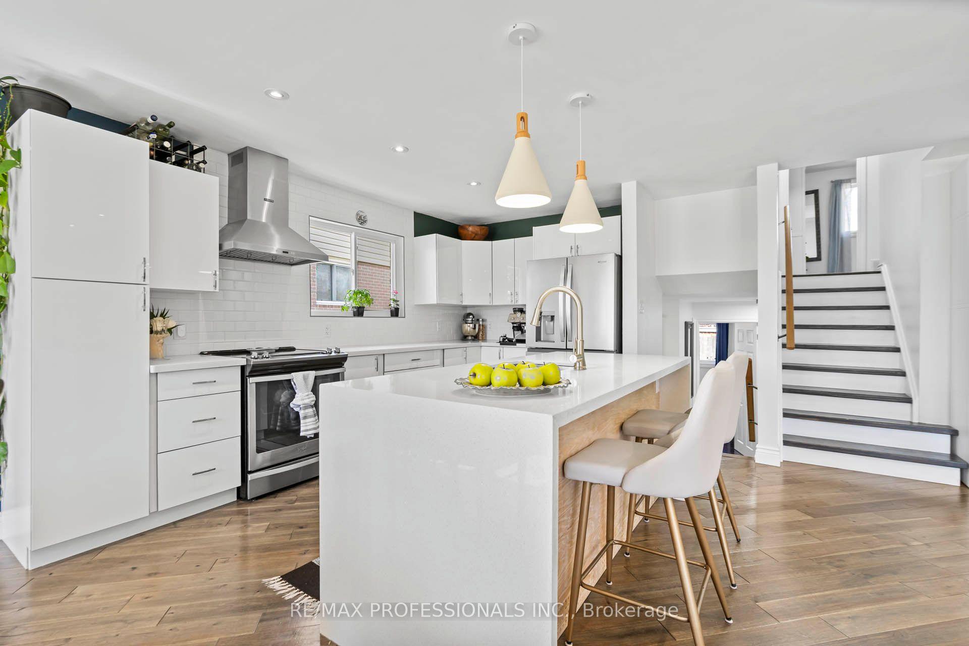 62 Caledon Crescent, Brampton — Detached for sale, photo 1