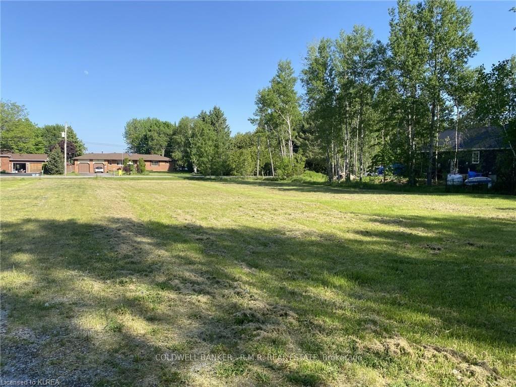 Lot 10 Pinewood Boulevard — photo 1