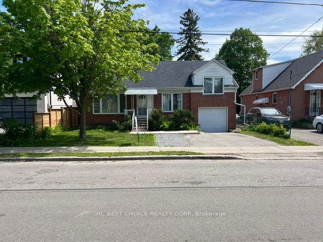 173 Poyntz Avenue — photo 1