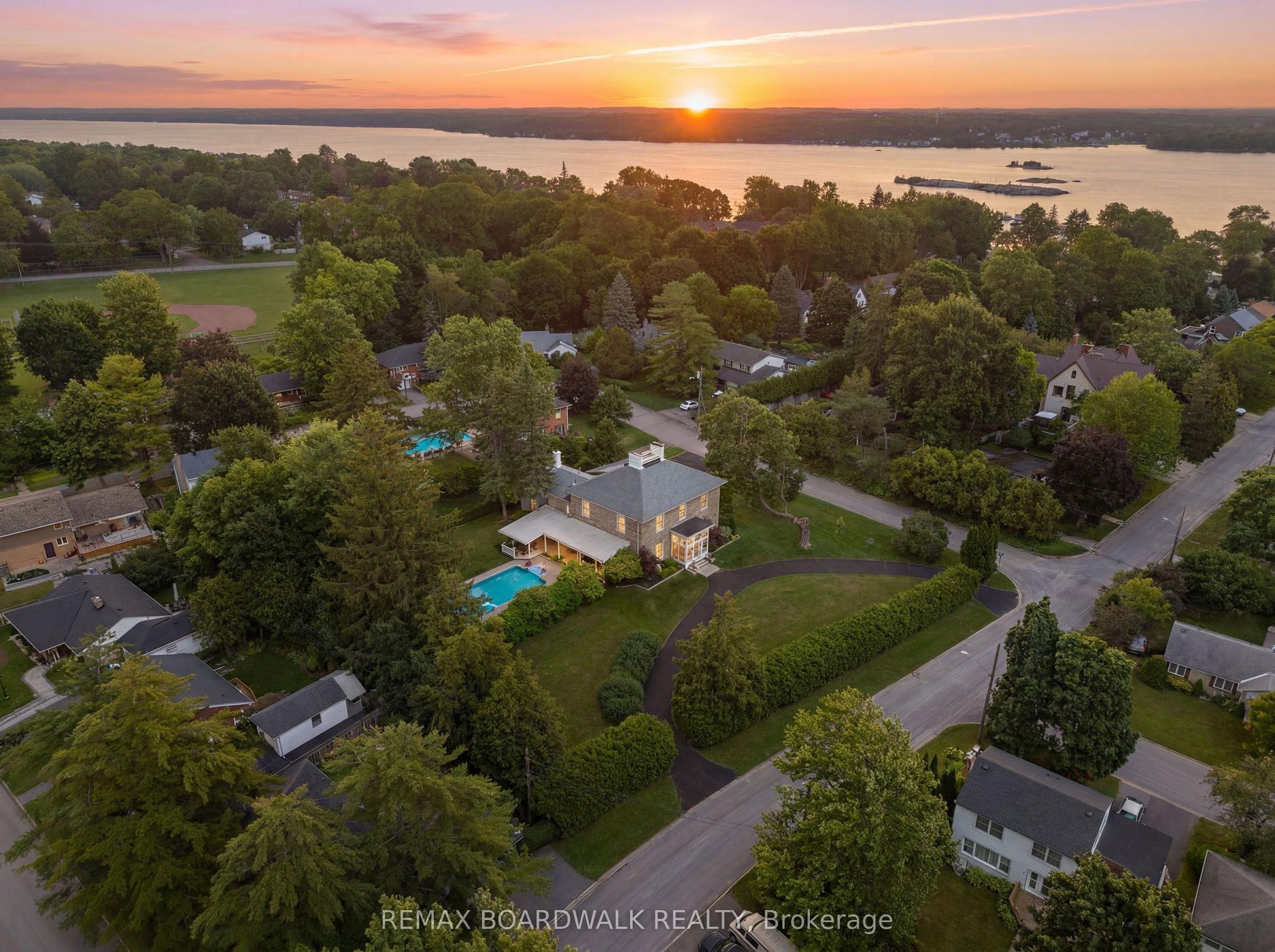 55 Cochrane Drive, Brockville — Detached for sale, photo 1
