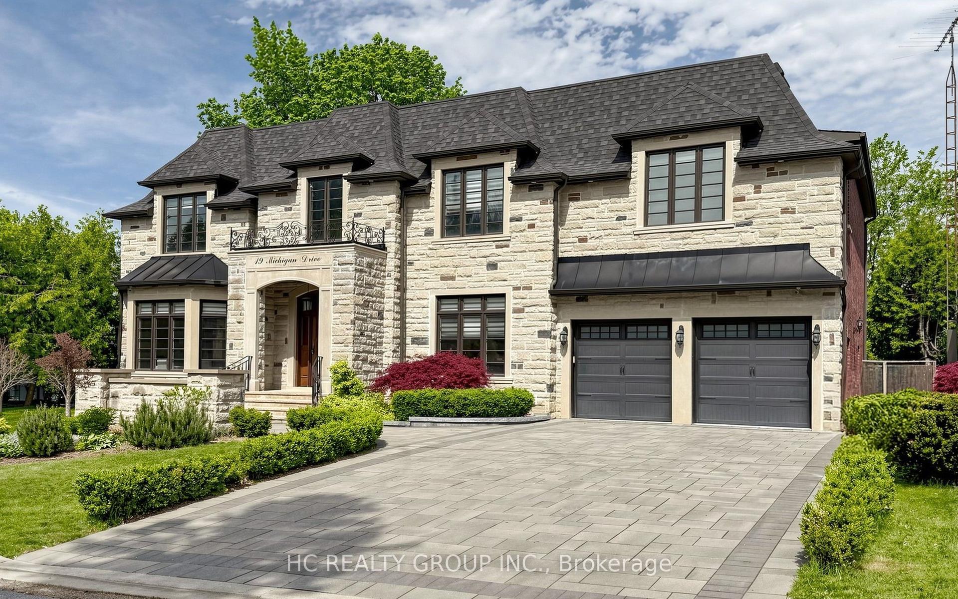19 Michigan Drive, Toronto — Detached for sale, photo 1