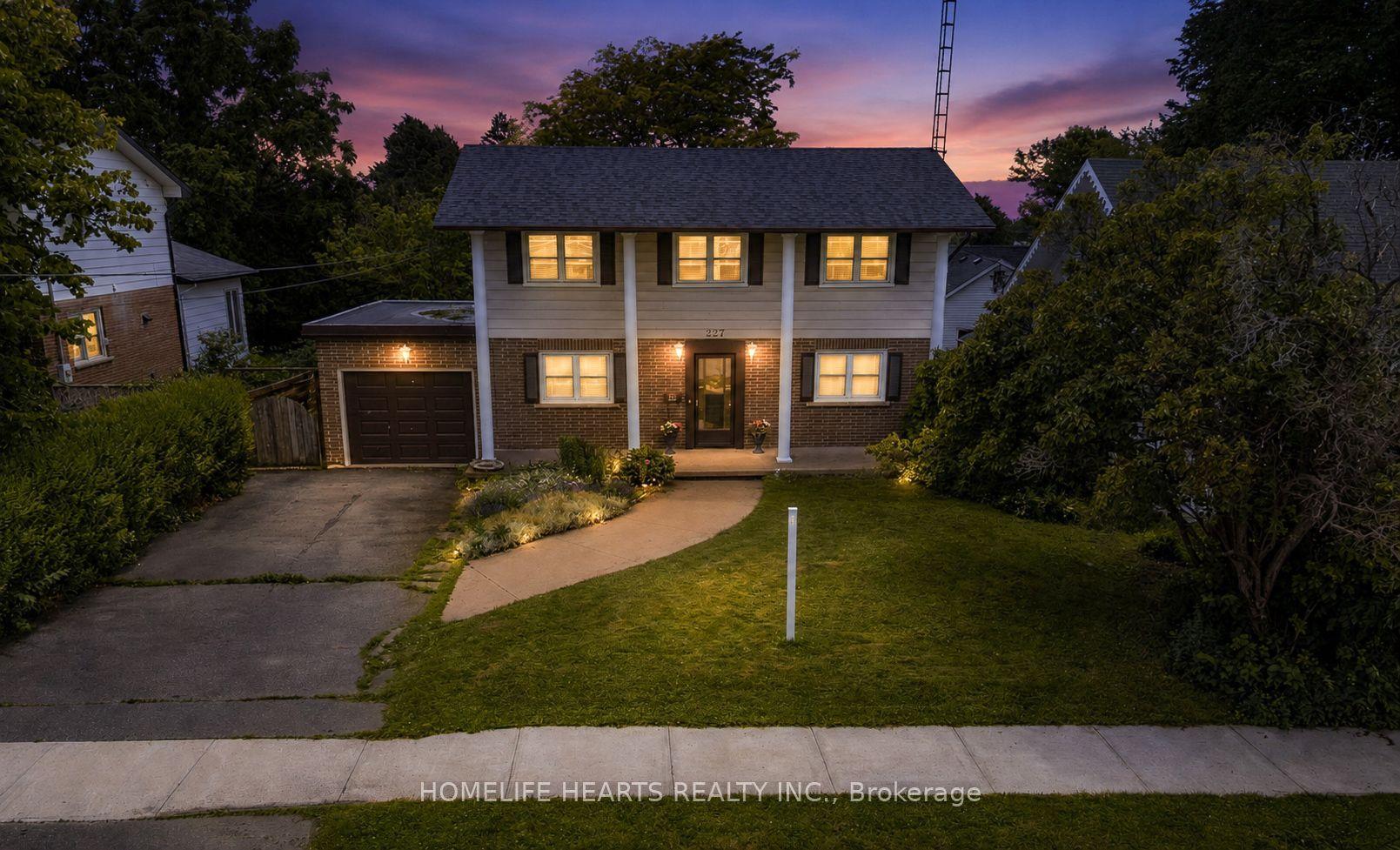227 Queen Street, Cobourg — Detached for sale, photo 1