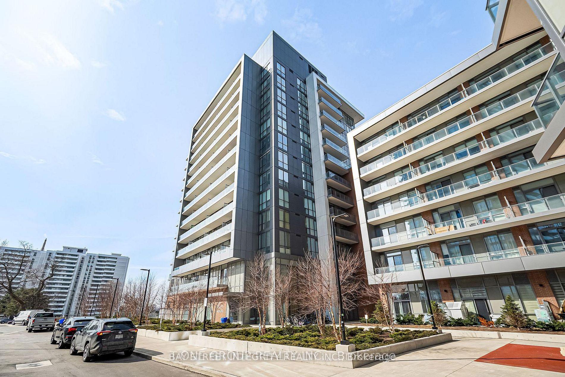 36 Forest Manor Road 201 #201 — photo 1