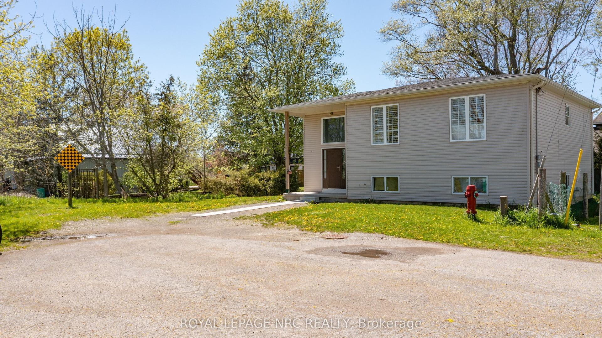 220 Port Colborne Drive — photo 1