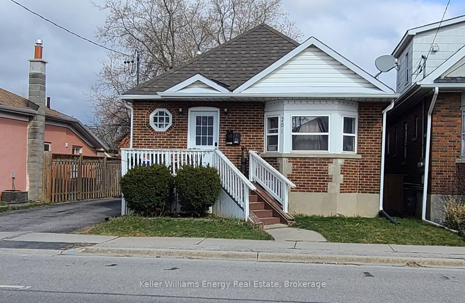 201 Celina Street BSMT #BSMT, Oshawa — Detached for lease, photo 1