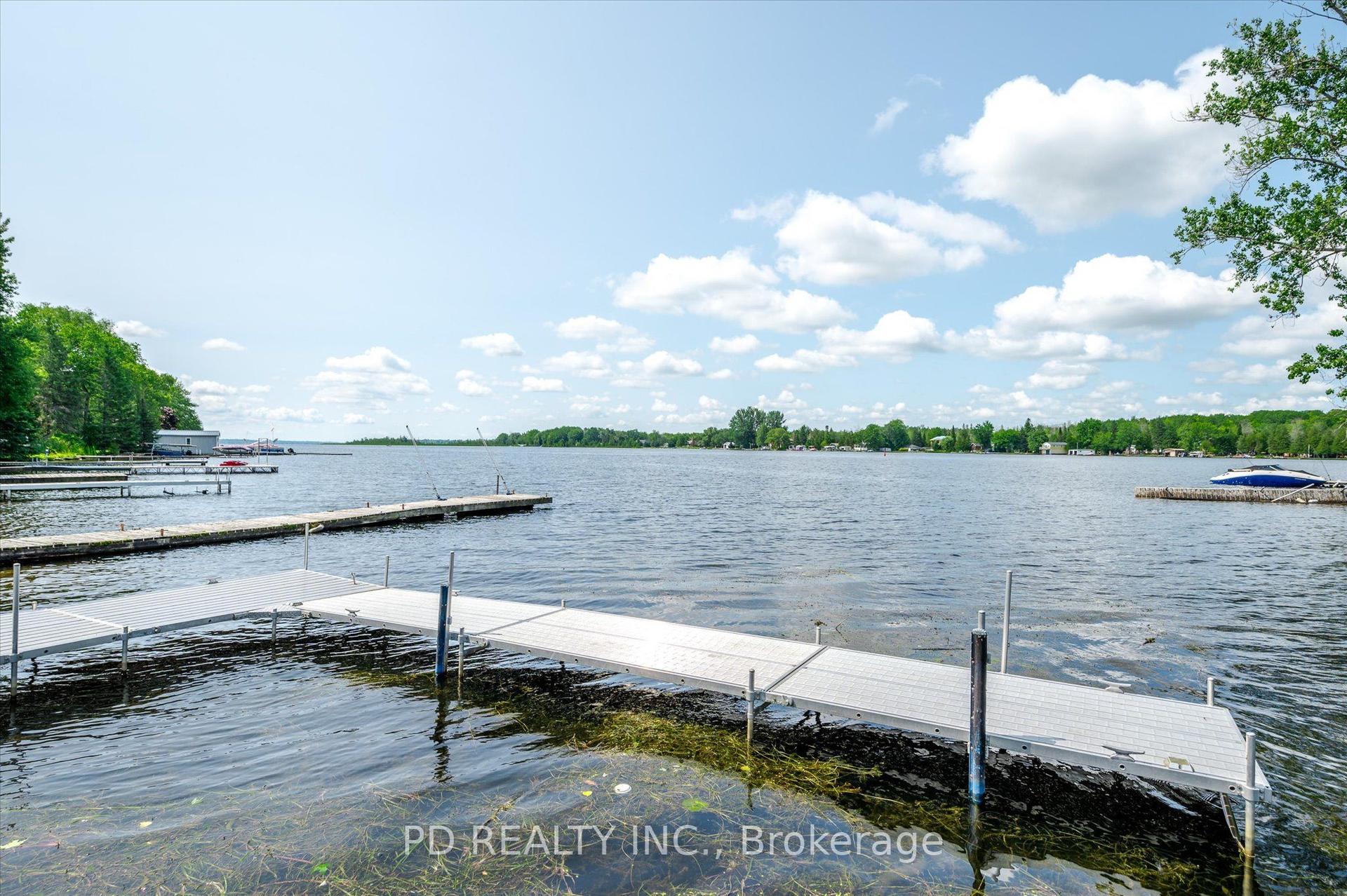 48 Sturgeon Glen Road — photo 1