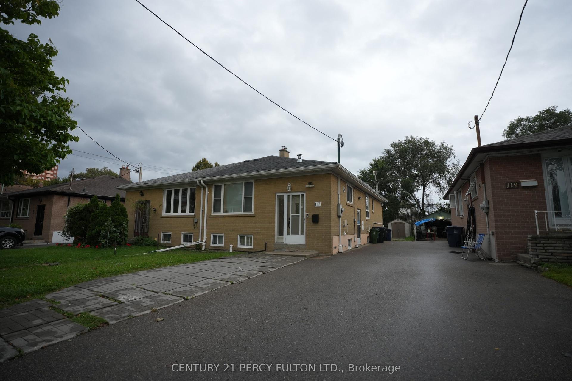 117 Cordella Avenue, Toronto — Semi-Detached for lease, photo 1