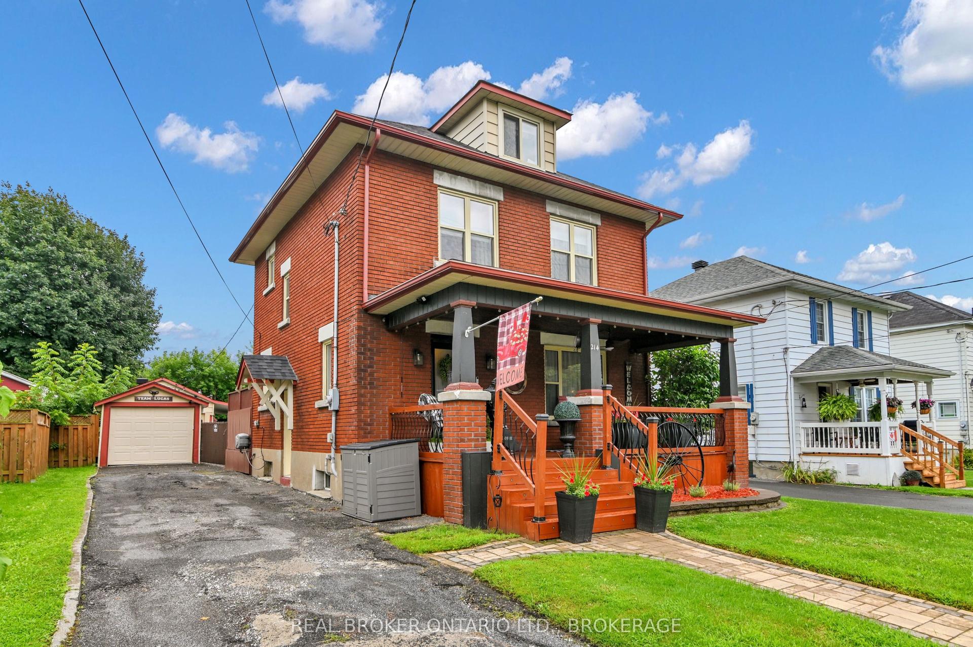 214 Fourth Street W, Cornwall — Detached for sale, photo 1