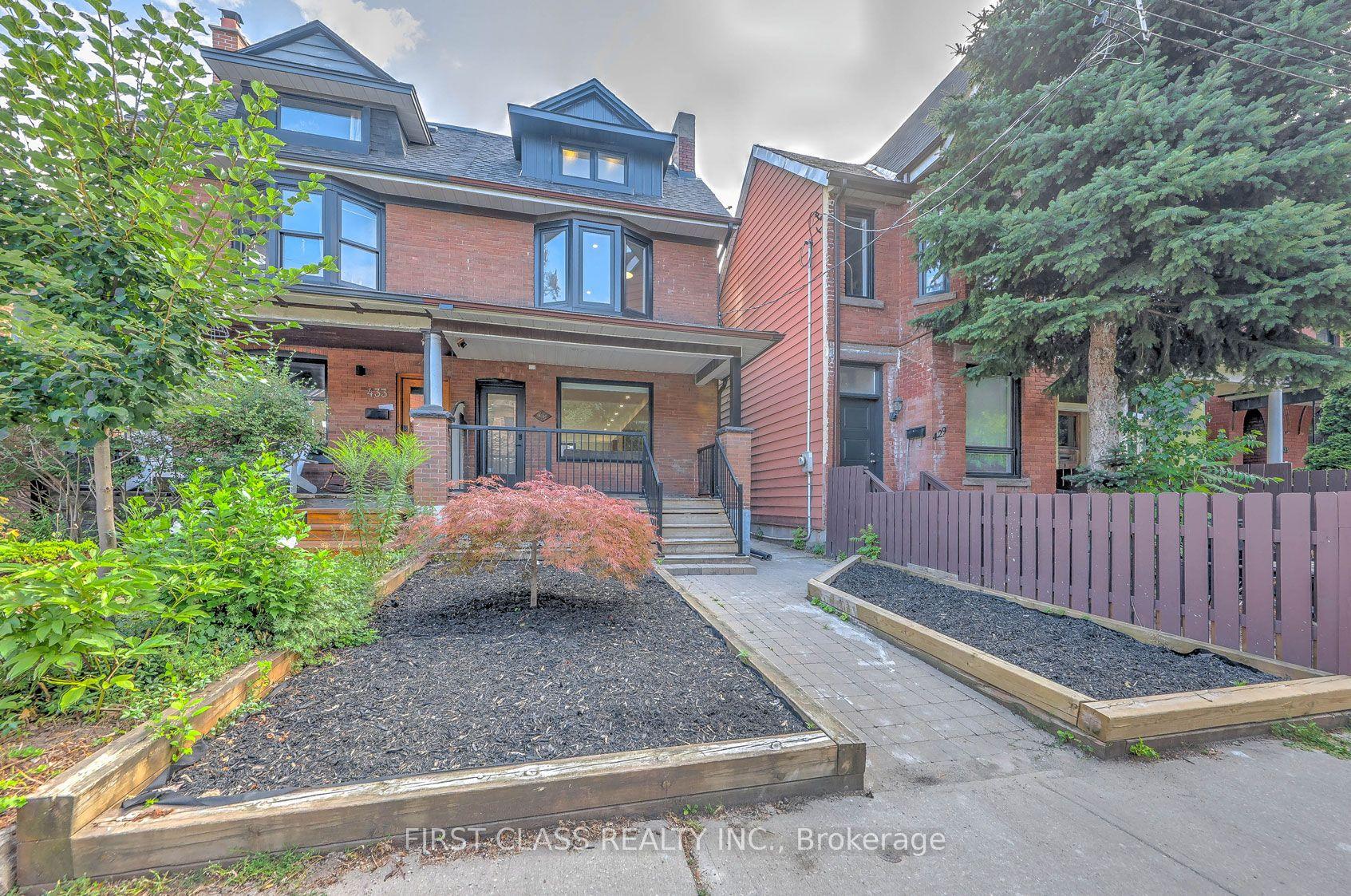 431 Roxton Road, Toronto — Semi-Detached for lease, photo 1