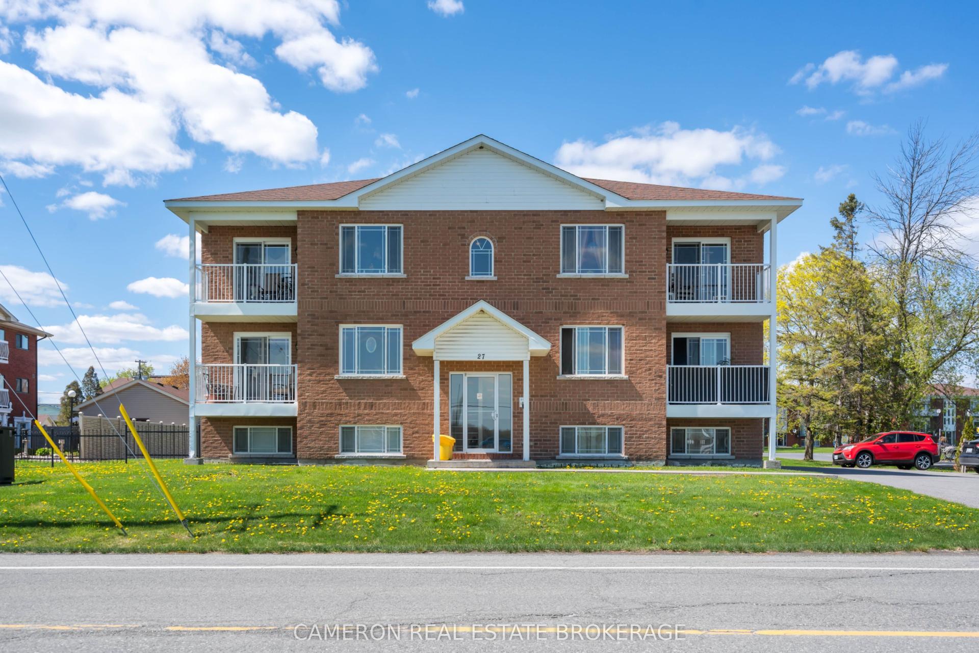 27 Long Sault Drive, South Stormont — Multiplex for sale, photo 1