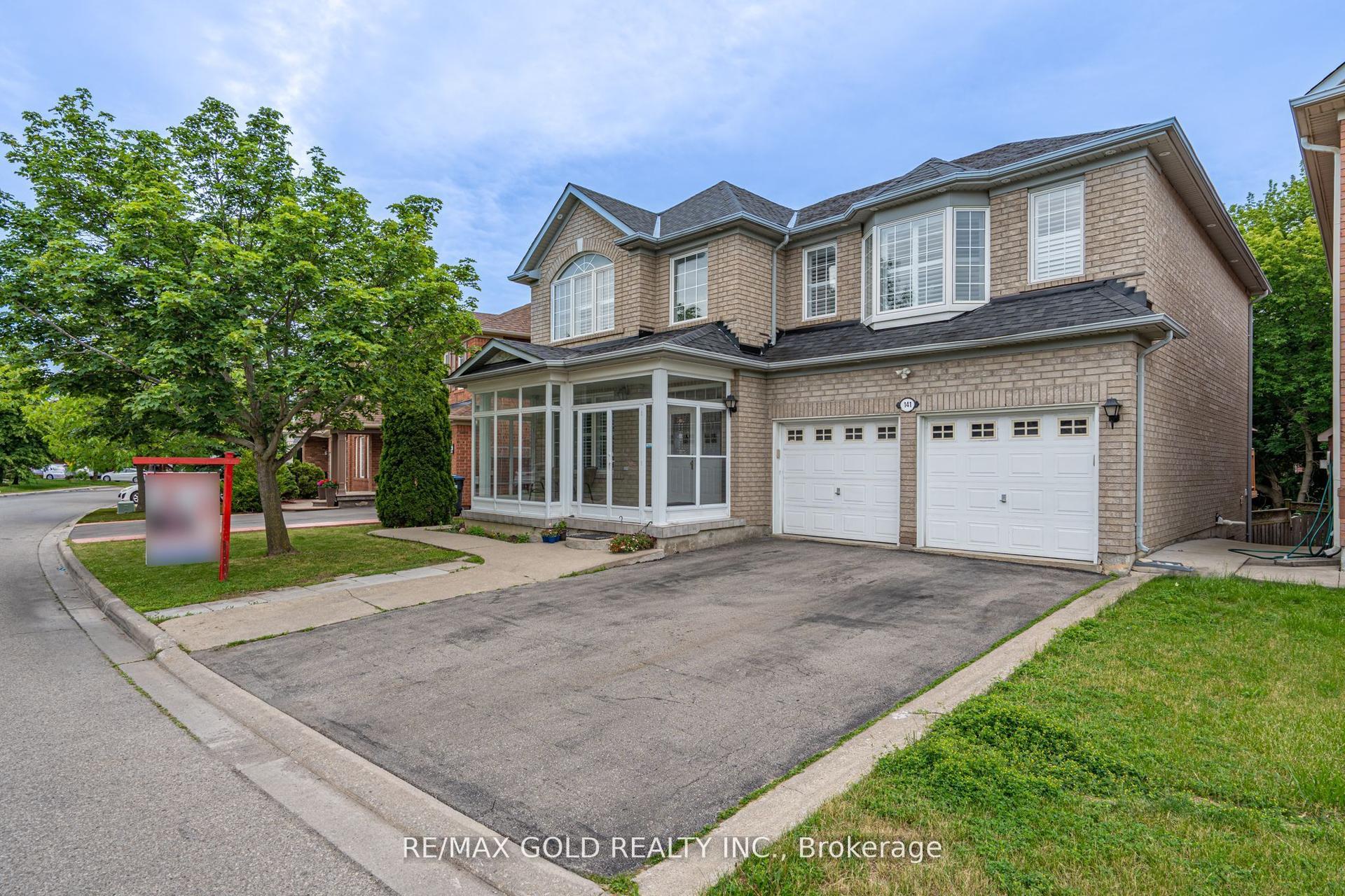 141 Whitwell Drive, Brampton — Detached for sale, photo 1