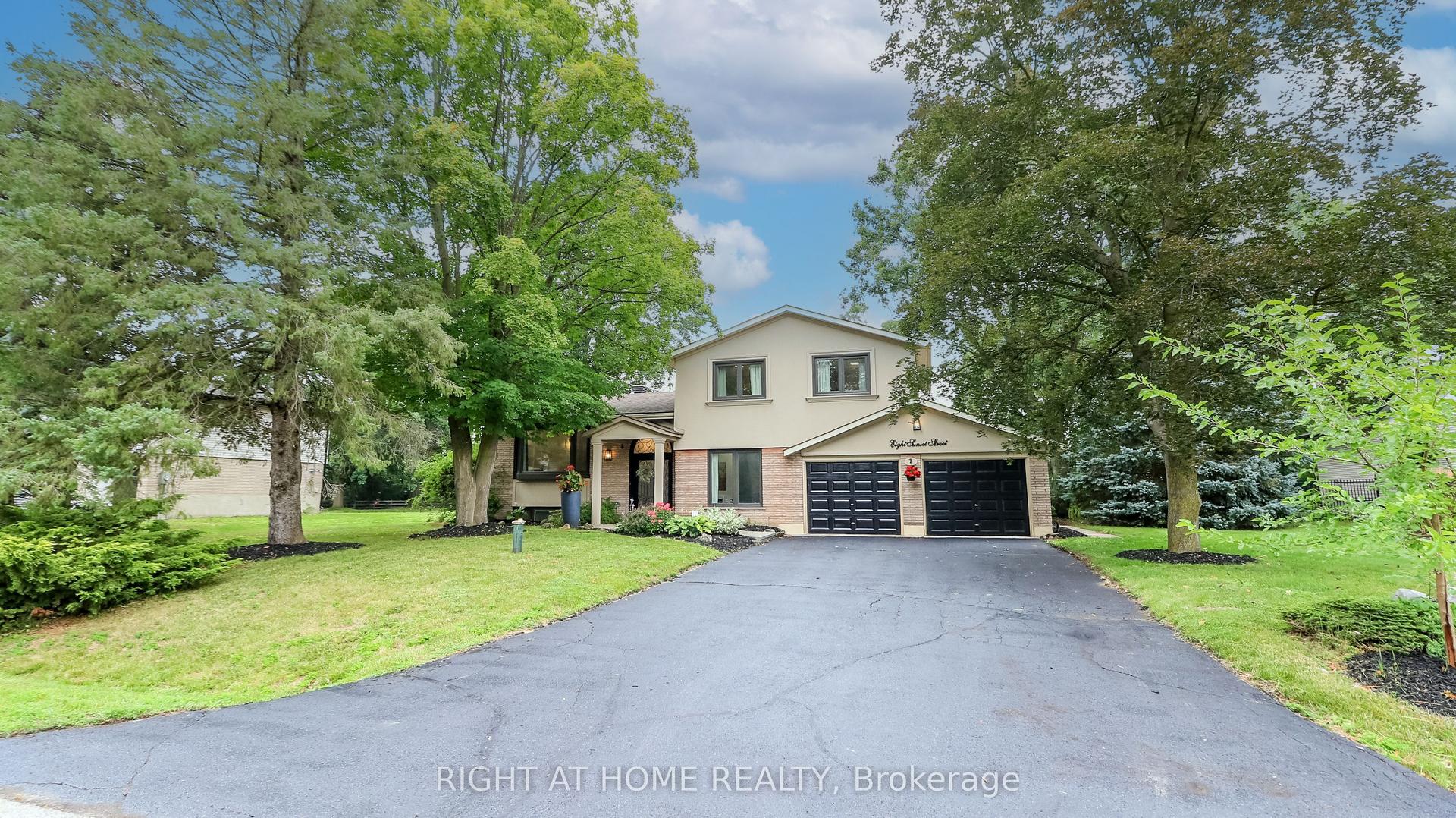 8 Sunset Street, East Gwillimbury — Detached for sale, photo 1