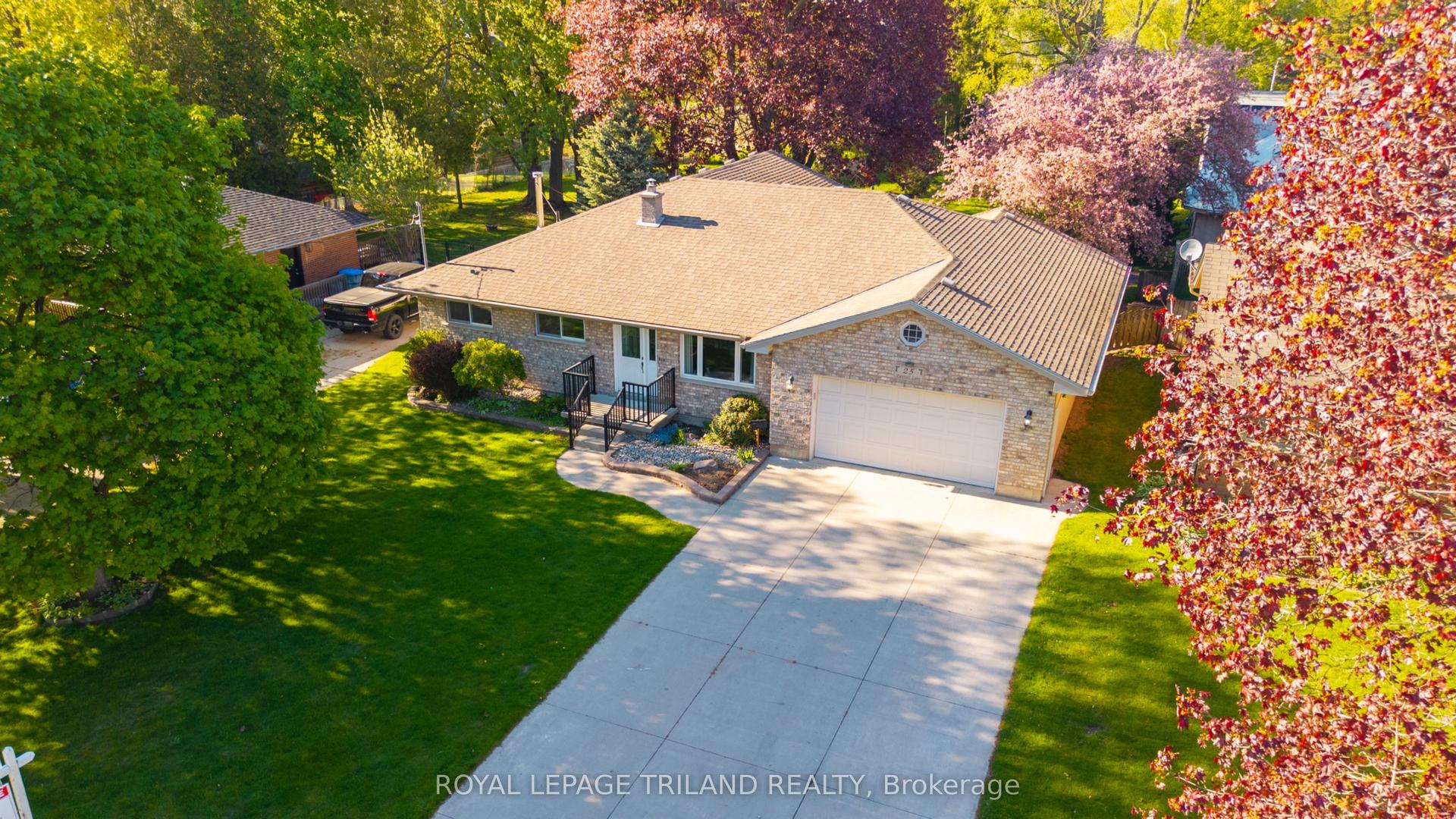 25 Pannell Lane — photo 1