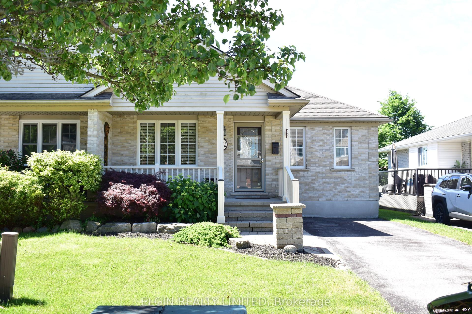 22 Axford Parkway — photo 1
