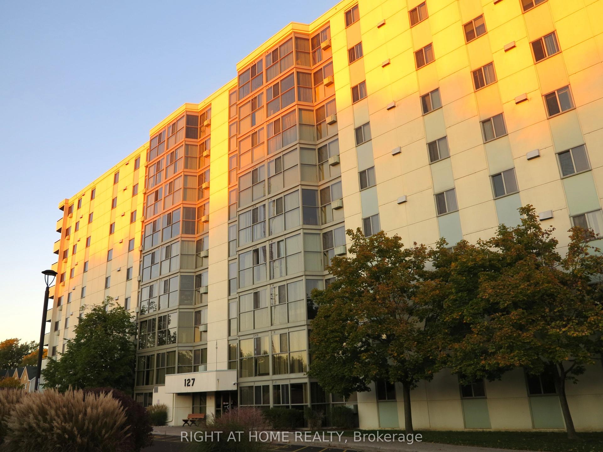127 Belmont Drive 610 #610, London South — Condo for lease, photo 1